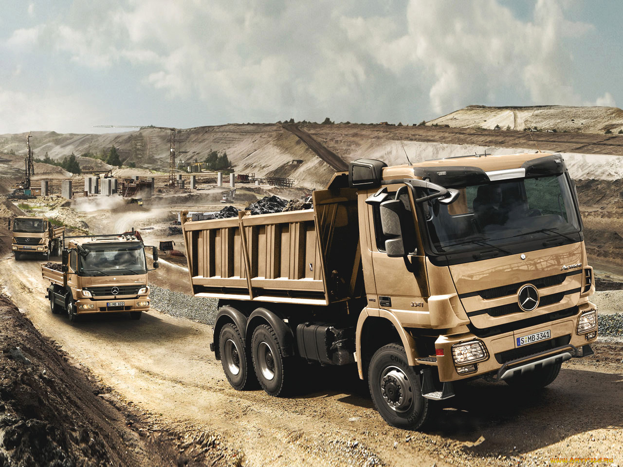 , mercedes, trucks